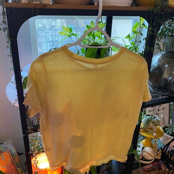 TRESICS | Crop Yellow Tee with Pocket - Picture 5 of 7